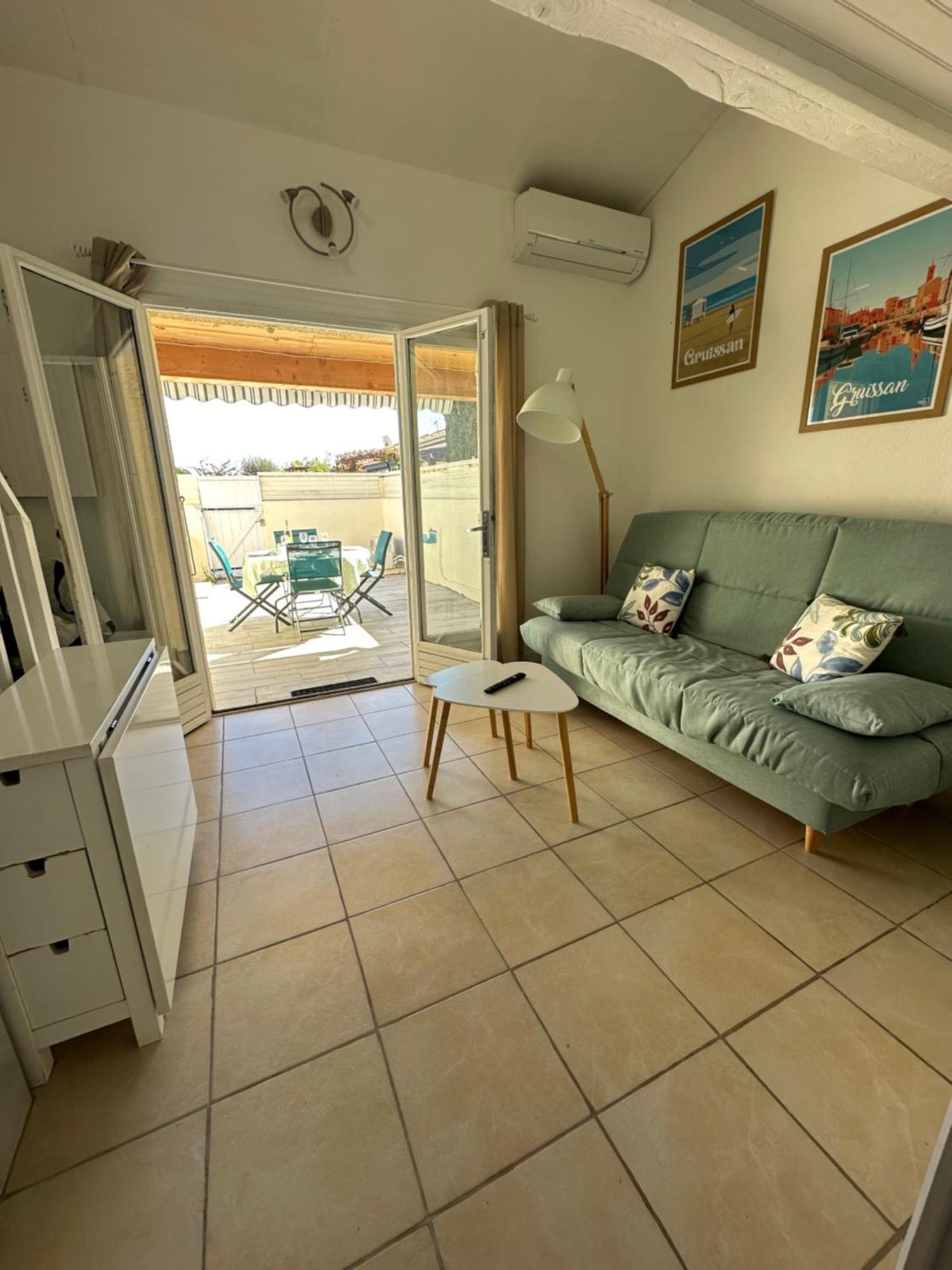 Apartment La Discrete Toute Equipee Avec Piscine